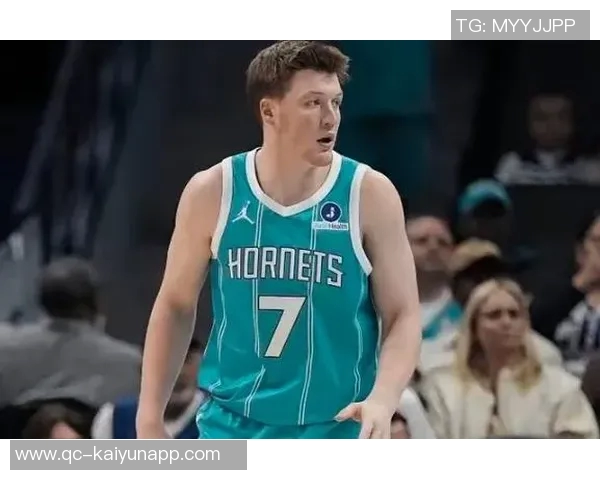 克尼佩尔第四节发力稍晚13投5中贡献14分4篮板3助攻三分球命中率不佳 克尼佩尔第四节发力稍晚13投5中贡献14分4篮板3助攻三分球命中率不佳