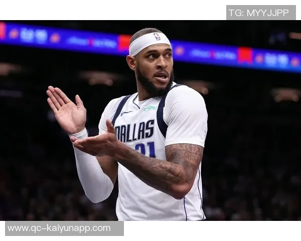 加福德谈右脚踝扭伤事故称踩到浓眉脚上意外难以避免 加福德谈右脚踝扭伤事故称踩到浓眉脚上意外难以避免