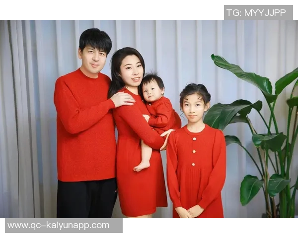 幸福满溢库嫂分享全家福六口之家甜蜜瞬间尽显温馨